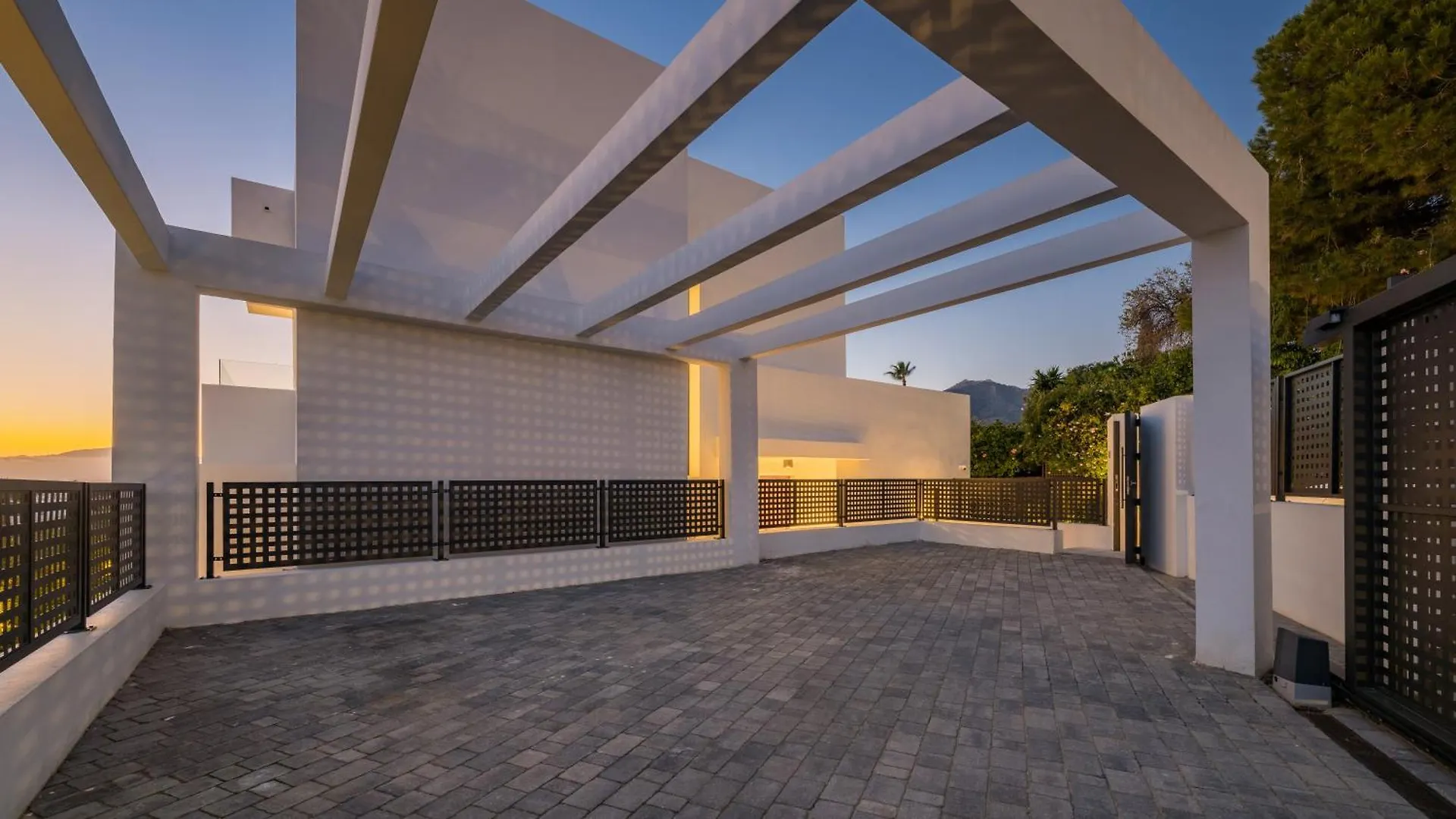 Luxury, Sea View & Pool - Villa Palma Marbella 0*,  España